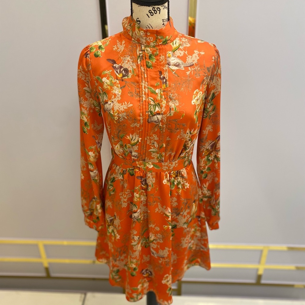 Forever21:Orange size:small, above the knee dress.With tied collar in the back.